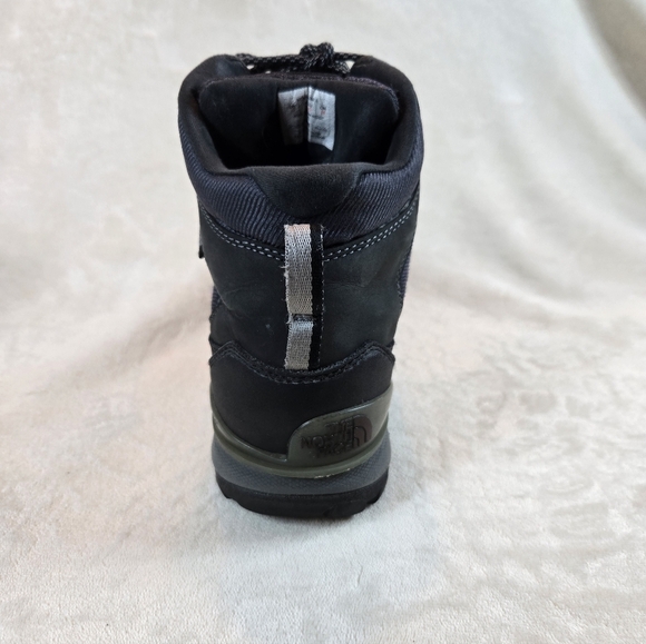 Northface Waterproof Chilkat Fall, Winter, Spring Midrise Boot - Picture 3 of 11